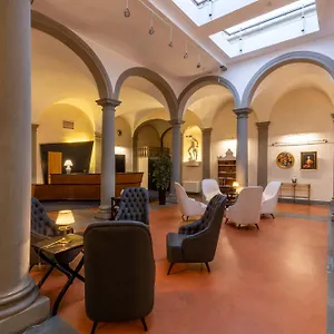 **** Отель Relais 