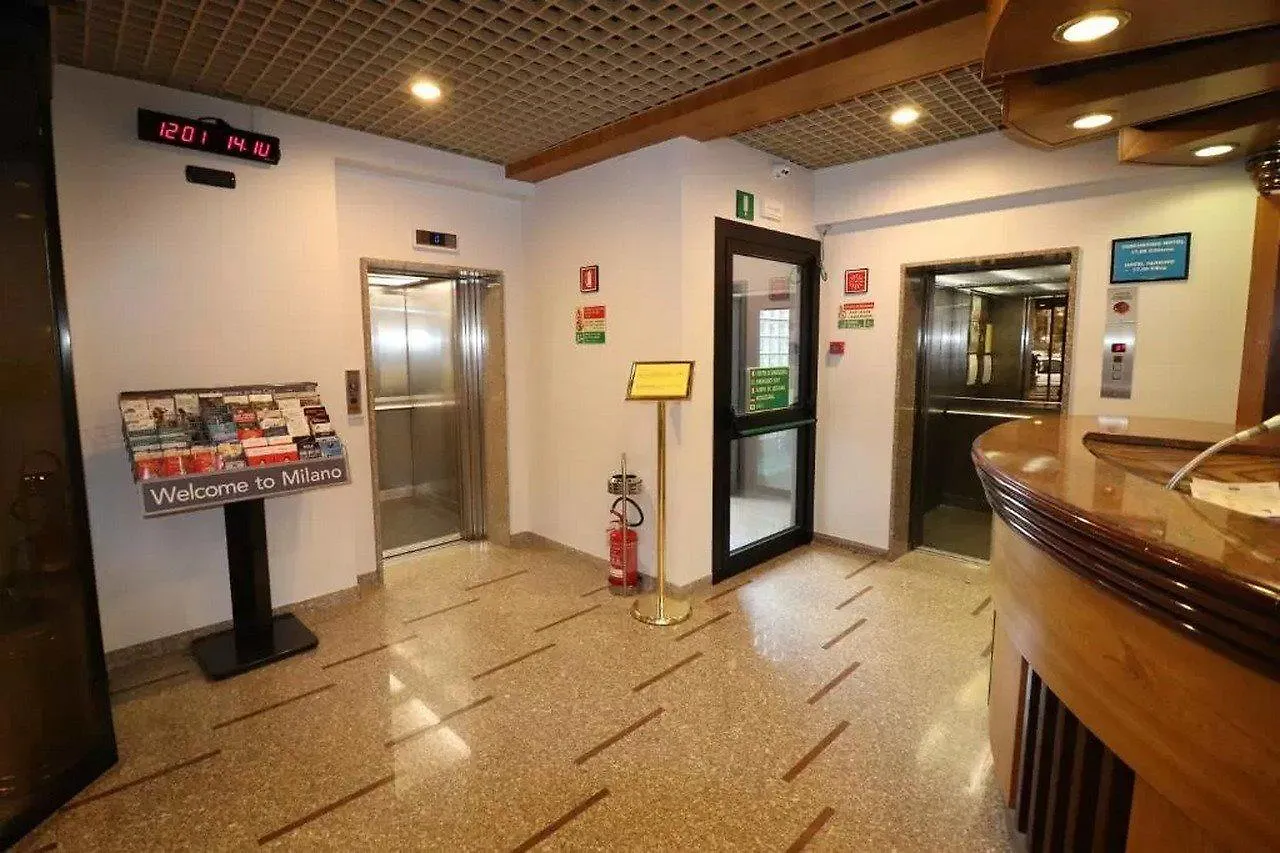***  Hotel Domenichino Mediolan Włochy