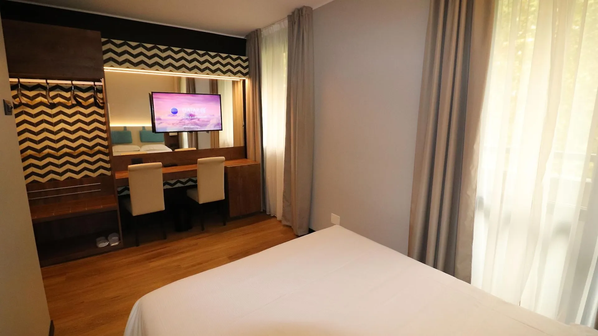 Hotel Domenichino Mediolan 3*,  Włochy